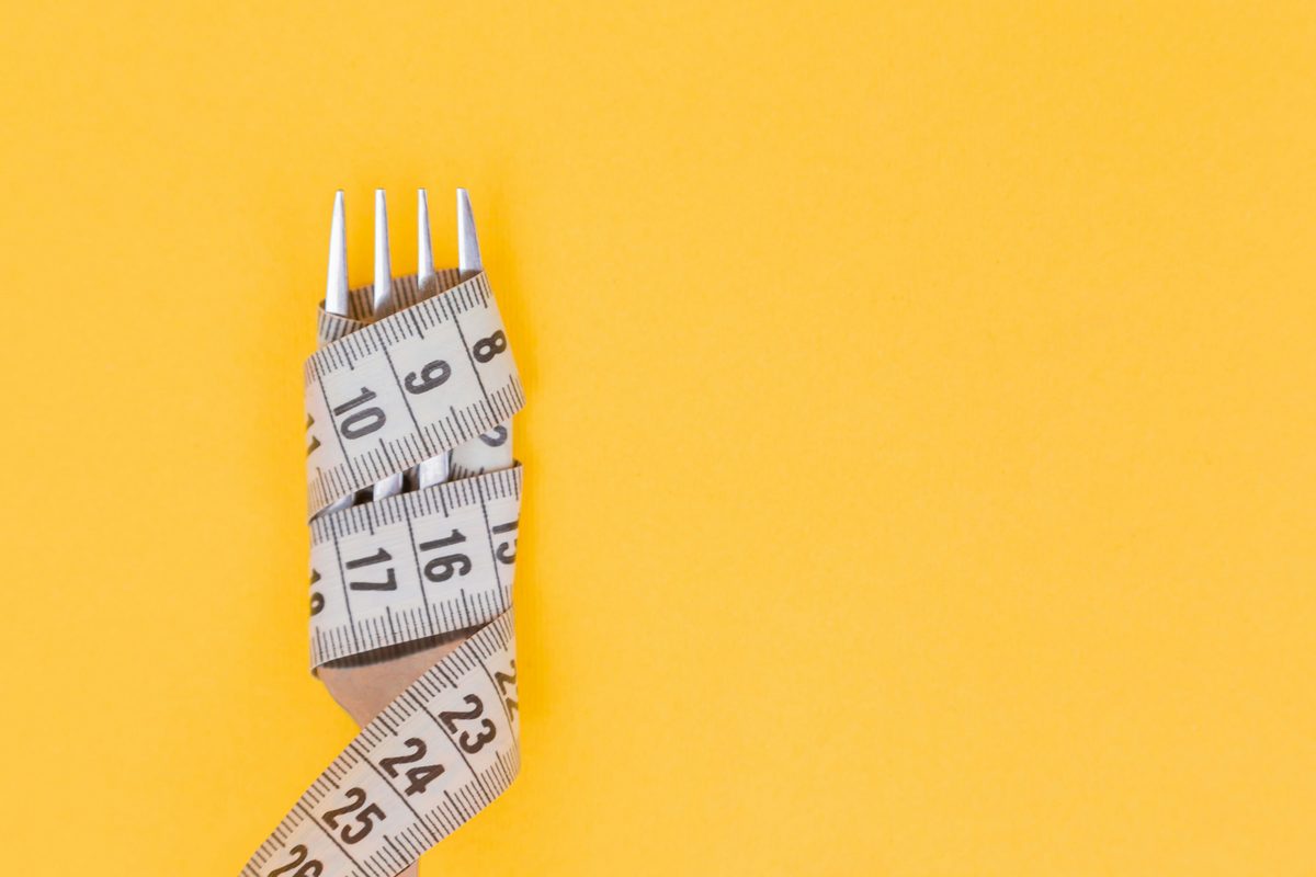 Caminata después de comer: una estrategia sencilla para mejorar la glucosa